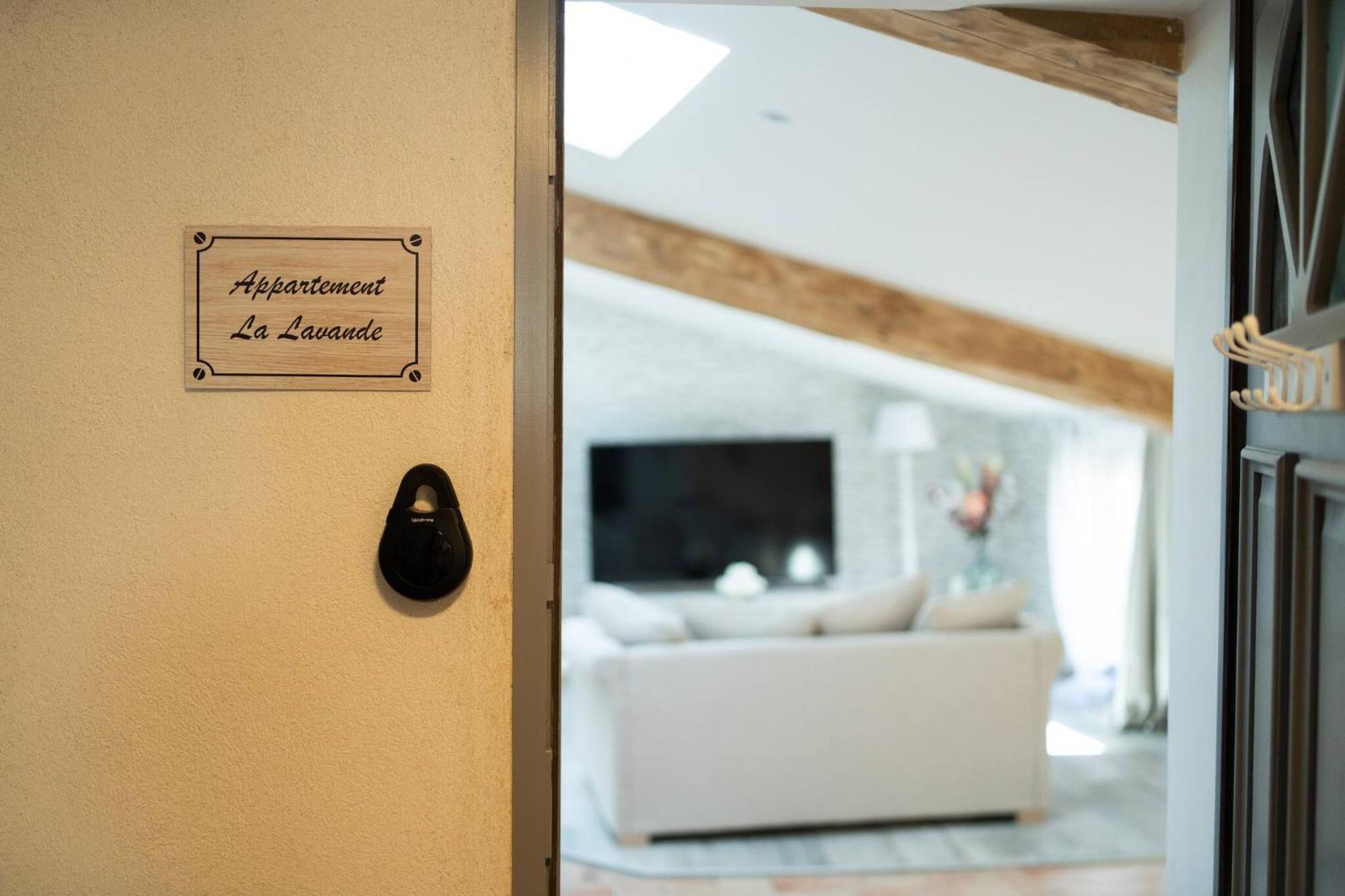 Le Lavandin Classe 3 Etoiles Riez Exterior foto
